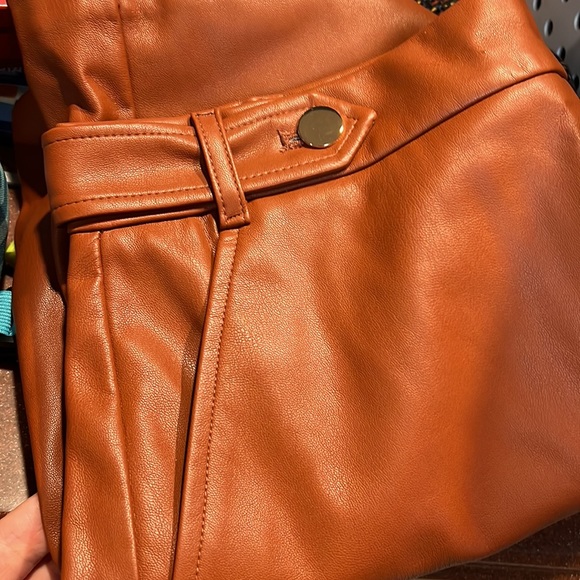 Loft women’s 6 pleather midi skirt - Picture 3 of 3